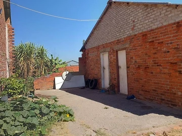 Warehouse & Factory