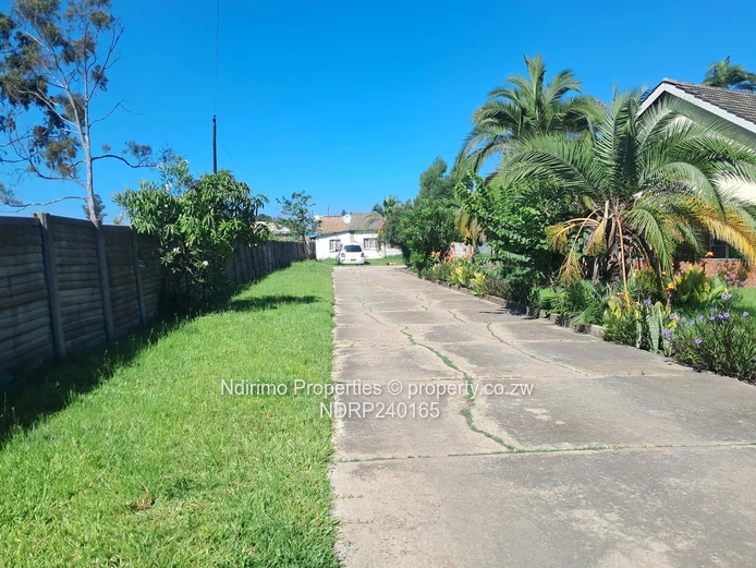 Hatfield House For Sale